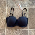 SKIMS Fits Everybody Strapless Bra Onyx Size 32DD Photo 3