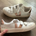 VEJA  Recife Metallic Rose Sneaker EU 41 Photo 0