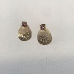 Gold Tone Delicate Feminine Filigree Pink Rhinestone Stud Earrings Photo 1