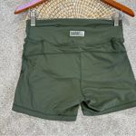Barbell Apparel Women's Stayput Short Pull On 4” Gym Workout in Green M Size M Photo 6