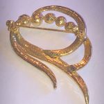 Elegant Vintage Gold Tone CZ Rhinestone Faux Pearl Retro Boho Brooch Photo 3