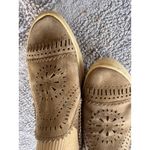 Seychelles  Suede Cutout Slip On Sneakers Casual‎ Shoes Tan Beige 9.5 Photo 4