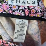 Chaus floral capris size 14 cotton spandex. Black Photo 2