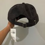 Abercrombie & Fitch  One Size Unisex Grey Hat Malibu, Ca Beach & Tennis Club '93 Championship NWT Photo 2