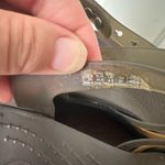 Crocs Huarache Brown Gold Strappy Wedge Sandal Shoes Womens Size 10 Photo 4