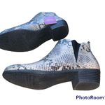 SO New  Boots Photo 2