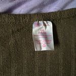 No Boundaries  green button up top Photo 1