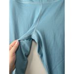 Nike Dri-Fit Women's Blue Cropped Athletic Leggings Size Small Photo 2