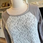 Jessica Simpson  Gray and Cream Lace Long Sleeve Top Photo 2