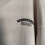 Missguided Misguided V-Neck Sweatshirt Photo 1