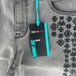 Style & Co . Gray Denim Skinny Jeans Black Embroidery Stretchy NWT Size 4 Photo 9