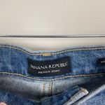 Banana Republic NWT‎  Woman's Sz 35 Mid Rise Light Wash Denim Cut Off Shorts Photo 2