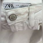 ZARA  4 Women's High Rise Raw Hem Jeans - White Photo 6