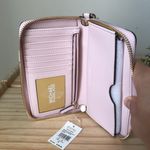 Michael Kors Wallet Photo 3