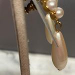 Vintage Marvella Gold Pearl Teardrop Dangle Pierced Earrings (1980’s) White Photo 3