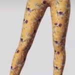 Beach Riot SPORT x CARBON38 SHEA
7/8 Length Leggings FLORAL Gold XS Photo 0