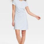Universal Threads Universal Thread Crewneck Side Ruched Striped Tee Shirt
Dress Photo 0