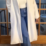 White commense coat Size L Photo 0