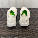 Oofos Sneakers women’s size 7 White Photo 3