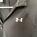 Under Armour fitted athleisure mesh black long sleeved half zip size M Photo 3