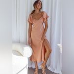 Selfie Leslie  Park‎ Avenue Flutter Sleeve Midi Dress Thigh Slit Apricot Medium Photo 5