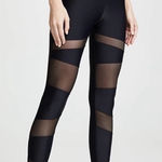 Onzie  High Rise Bondage Legging Size small Photo 0