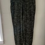 Lululemon Ready to Rulu Jogger 29"
Heritage Camo Dark Olive Green Twill Photo 10