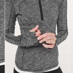 Lululemon Run Briskly 1/2 Zip
Coco Pique Black White Photo 1
