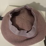 NWT mauve beret with pompom and pearl detail perfect to gift Christmas White Photo 2