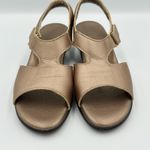 SAS Suntimer Strap Slingback Sandals‎ Brown Gold Womens 8.5 W Comfort Cushion Photo 3