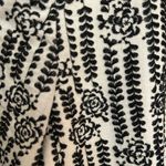 Jones New York size 10 black and white embroidered jacket. Photo 3