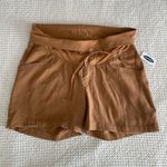 Old Navy Maternity Rollover Waist Soft Twill Utility Shorts in Coin Toss Size M Photo 7
