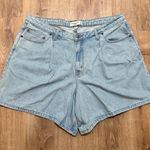 Abercrombie & Fitch | Curve Love Loose Short High Rise Light Wash Shorts, 18/34 Photo 0