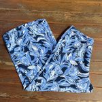 Lilly Pulitzer  Avery Crop Navy Floral Wide Leg Pull
On Pants - Sz 4 💛🎀 Photo 11