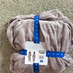 Carole Hochman plush wrap robe size large. Lavender/gray color Gray Photo 1