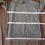 Gap  Womens Sweater Size XS  Ribbed Neckline Gray Slit Crew Brooklyn Black Sand Photo 9