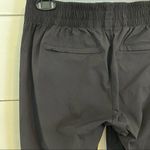 Athleta  Mod Trekkie Zipper Crop. Size 2 Photo 6