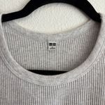 Uniqlo  Gray Ribbed Cropped Tank Top Racerback Sleeveless Athletic Casual‎ Photo 4