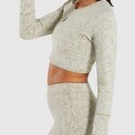 Gymshark Green and White cropped long sleep Photo 3
