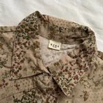 Axes Femme Tan floral snap western shirt with a boho vibe Size M Photo 1