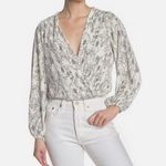 ASTR the Label White Floral Print Long‎ Sleeve Surplice Blouse Top Large Photo 0