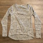 Athleta Grey No Sweatin It Shark Bite Long Sleeve Top Size XS Photo 0