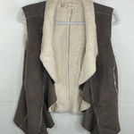 Au Lieu Soft Fuzzy Faux Fur lined Draped Vest Top Outerwear Small / Medium Gray Photo 0