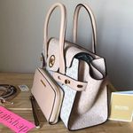 Michael Kors Set Photo 3