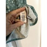 Fantastic Fawn Green Floral Boutique Top, size Large Photo 4