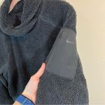 Nike ✨ Women’s Black Sherpa Fleece Mock Neck Sweatshirt Medium Photo 3