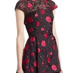 LELA ROSE
Cap Sleeve Rose Peplum Top Size 4 Photo 98