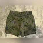 Cato Women’s Green  Floral Shorts Photo 1