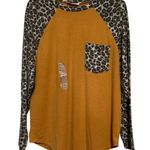 Zenana  Women's Dark Yellow Animal Print Long Sleeve T-Shirt Front Pocket Size M Photo 0