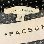 PacSun NEW L.A. Hearts Black White Floral Sleeveless Tie Romper Shorts Size S Photo 3